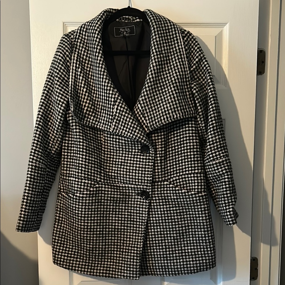 Mo-ka Black and White Houndstooth Pea Coat